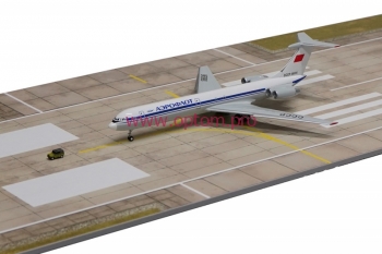 Взлётно-посадочная полоса для моделей самолётов в масштабе 1:144, 1:200.